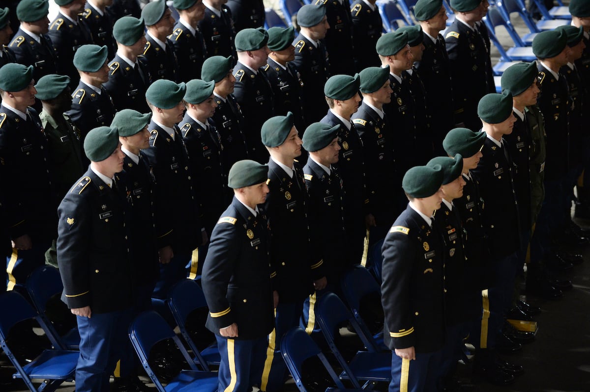 green berets dress uniform How the beret became the symbol of US Army Special Forces green beret officer dress uniform